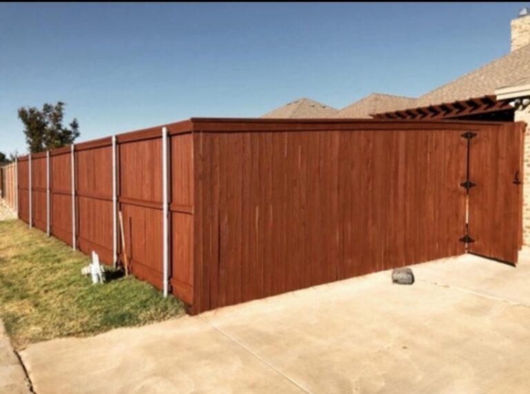 deluxe privacy fence luxury lawns lubbock